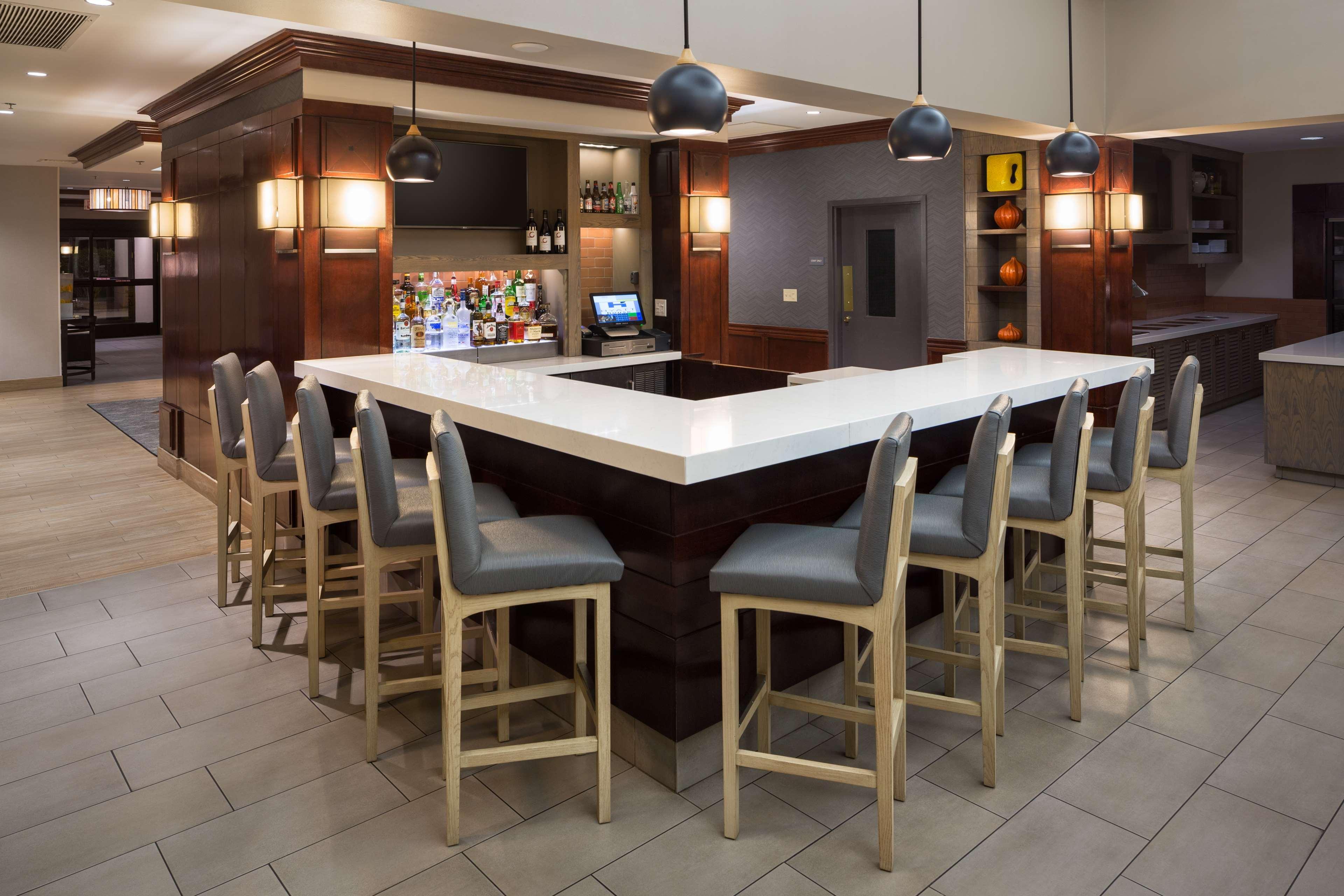 悦府波士顿沃尔瑟姆酒店 外观 照片